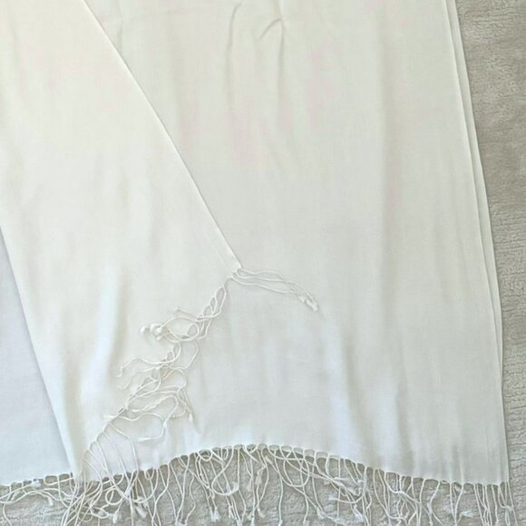White Lightweight Elegant Pashmina Shawl Wrap Scarf With Fringe For Women - Picture 8 of 8